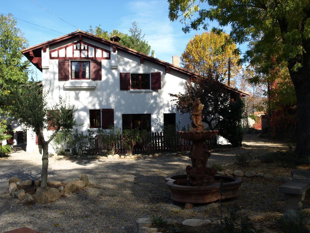 La Villa Du Parc Prades  Pokoj fotografie