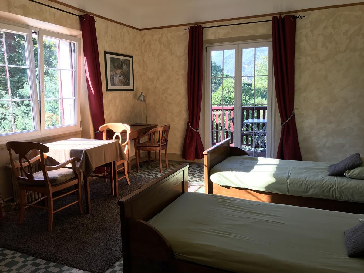 La Villa Du Parc Prades  Pokoj fotografie