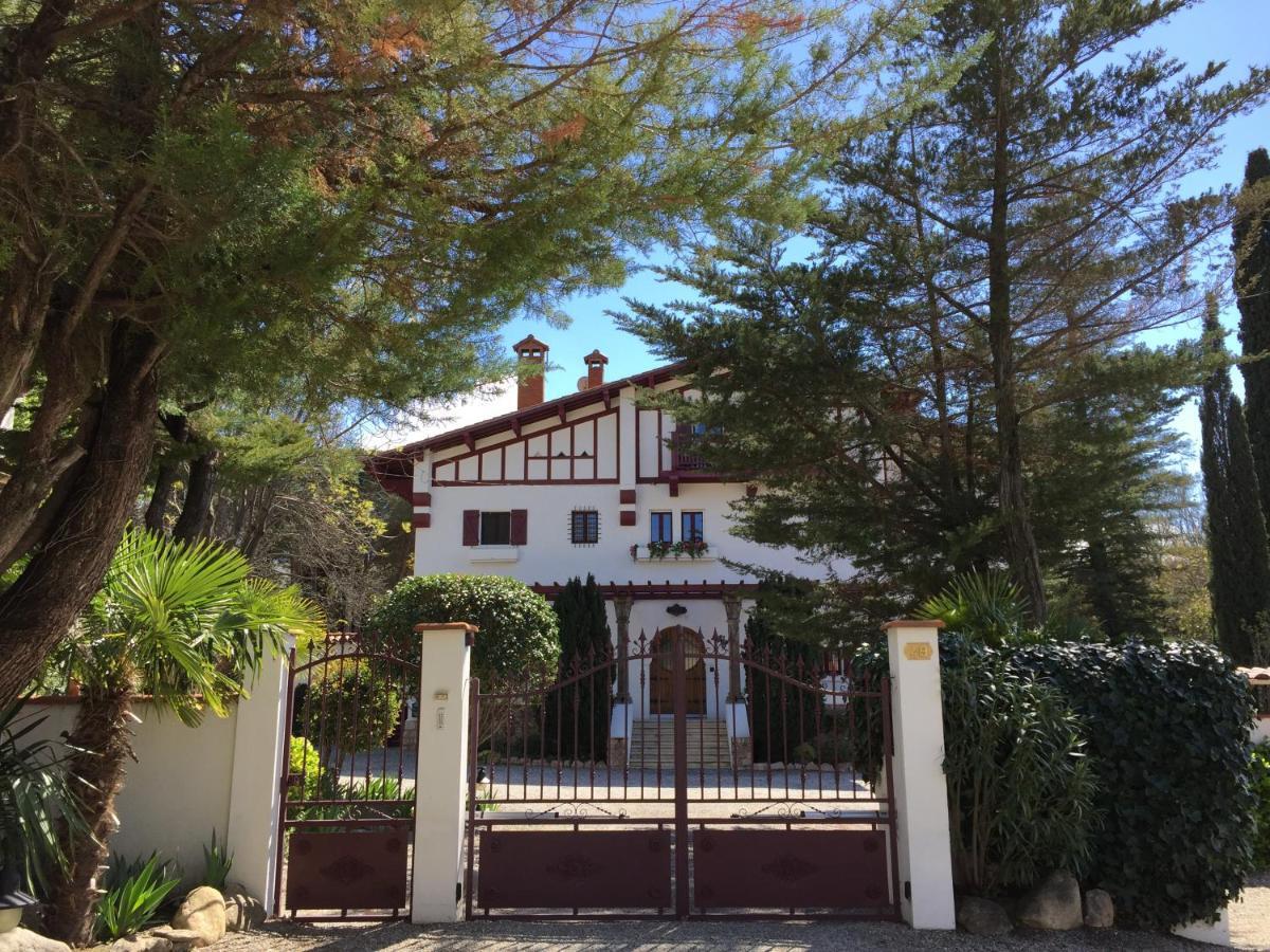 La Villa Du Parc Prades  Pokoj fotografie